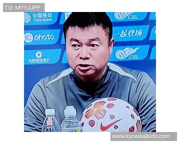 于根伟谈客场胜利:喜悦之余需保持冷静与专注 于根伟谈客场胜利:喜悦之余需保持冷静与专注